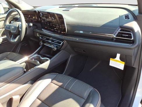 New 2026 Chevrolet Traverse High Country image 9