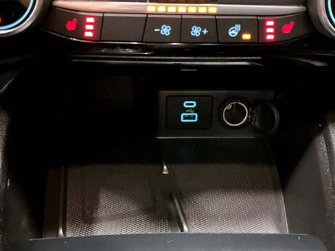 Certified 2022 Ford Escape SEL w/ SEL Stealth AWD Package image 27