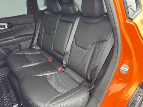 New 2026 Jeep Compass Latitude image 11