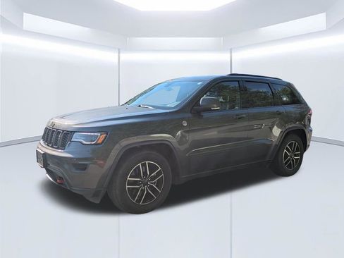 Used 2020 Jeep Grand Cherokee Trailhawk w/ Trailhawk Luxury Group AWD/4WD image 8