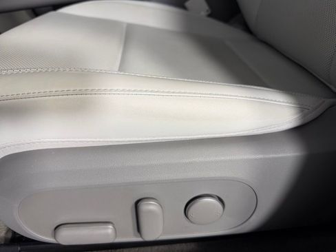 Used 2024 Hyundai Ioniq 6 Limited image 24