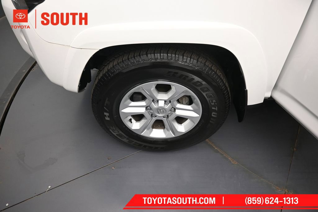 Used 2023 Toyota 4Runner SR5 Premium w/ Moonroof Package RWD image 35