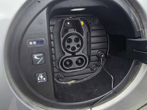 Used 2023 Hyundai Ioniq 6 SE RWD image 14