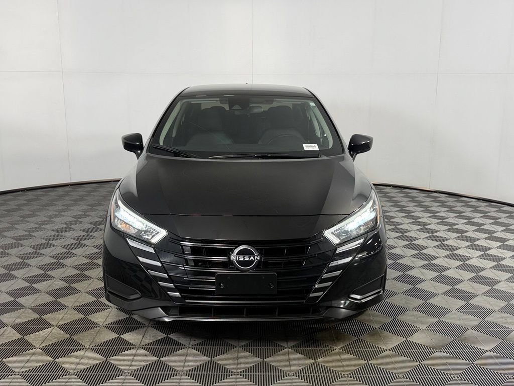 Used 2025 Nissan Versa SV FWD image 2