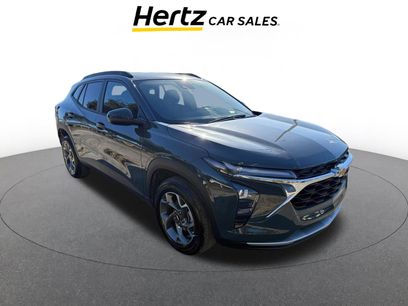 Used 2025 Chevrolet Trax LT