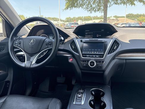 Used 2020 Acura MDX FWD w/ Technology Package image 3