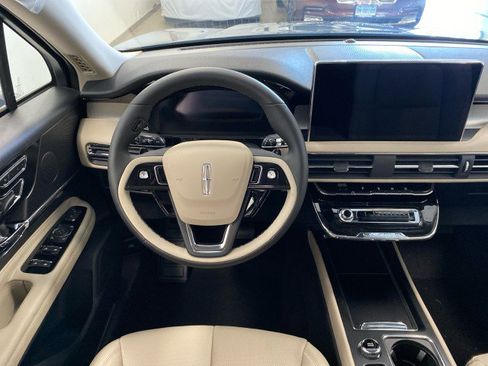 New 2025 Lincoln Corsair AWD w/ Equipment Group 101A image 11