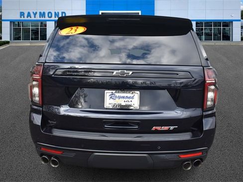 Certified 2023 Chevrolet Suburban RST w/ Sport Performance Package image 4