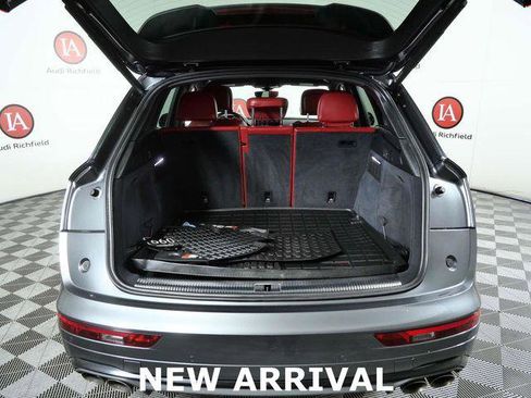 Used 2023 Audi SQ5 Premium Plus w/ Premium Plus Package AWD/4WD image 10