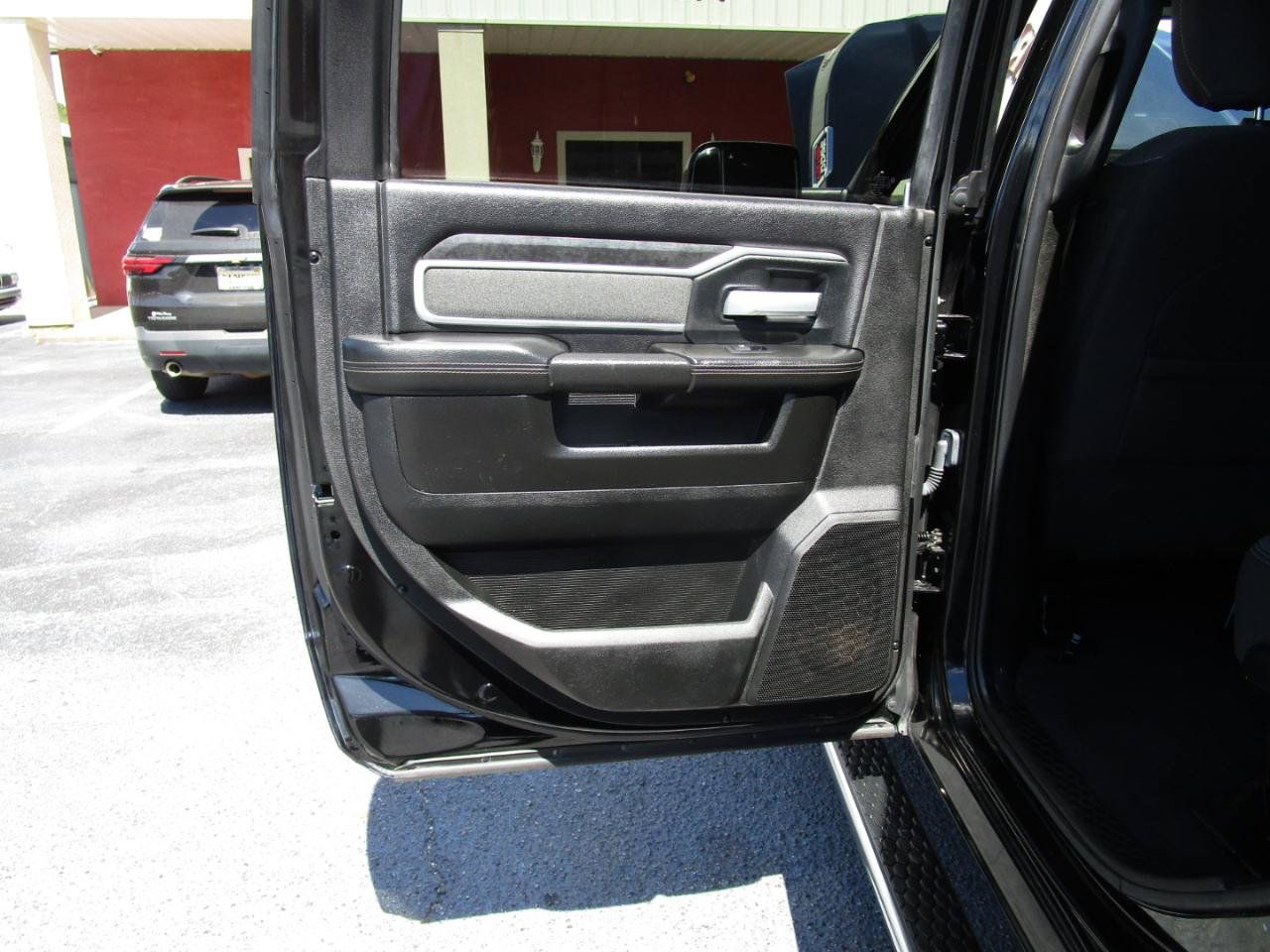 Used 2020 RAM 3500 Lone Star w/ Level 2 Equipment Group AWD/4WD image 21