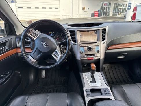 Used 2013 Subaru Outback 2.5i Limited image 13