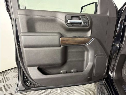 Used 2022 GMC Sierra 1500 SLT w/ SLT Premium Package AWD/4WD image 8
