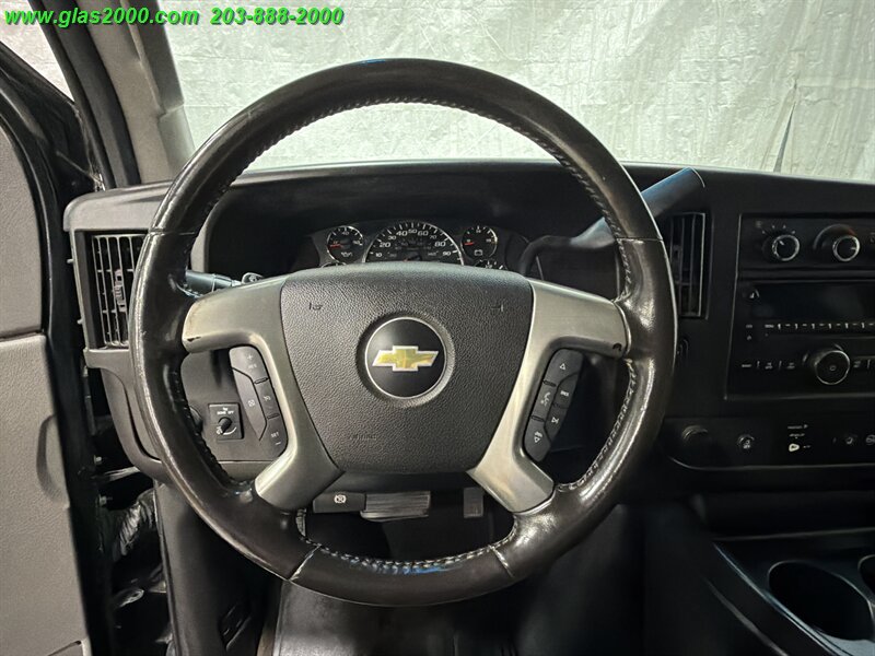 Used 2016 Chevrolet Express 3500 LT w/ LT Preferred Equipment Group RWD image 4