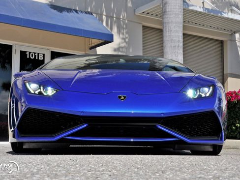 Used 2015 Lamborghini Huracan LP 610-4 AWD/4WD image 33