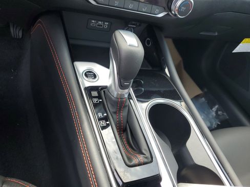 New 2025 Nissan Altima 2.5 SR image 16