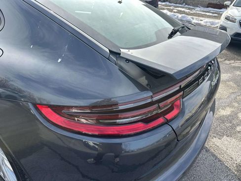 Used 2018 Porsche Panamera 4 image 8