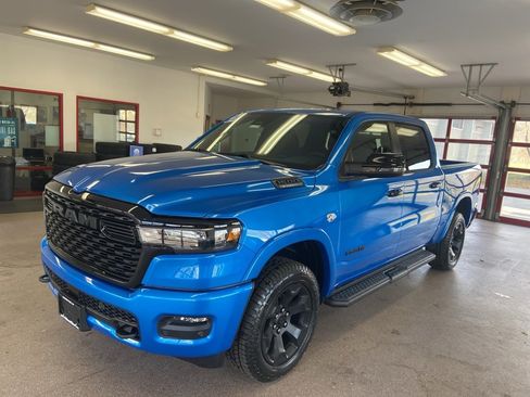 New 2026 RAM 1500 4x4 Crew Cab image 3