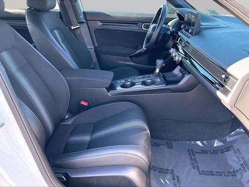 Used 2025 Honda Civic Sport image 8