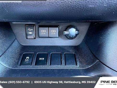 Used 2019 Toyota Highlander Limited image 22