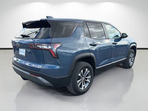 Used 2026 Chevrolet Equinox LT image 3