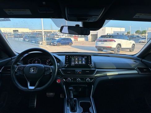 Used 2020 Honda Accord Sport image 13