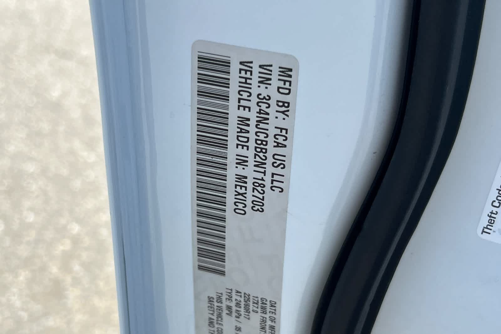 Used 2022 Jeep Compass Latitude FWD image 34