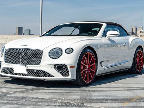 Used 2020 Bentley Continental GT V8 image 22