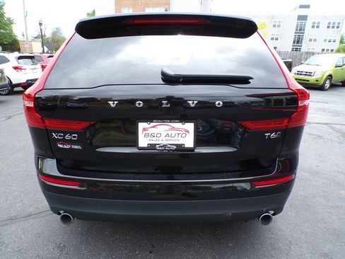 Used 2020 Volvo XC60 T6 Momentum w/ Protection Package AWD/4WD image 4