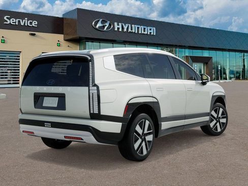 New 2026 Hyundai Ioniq 9 SEL image 4