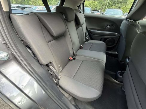 Used 2021 Honda HR-V LX image 10