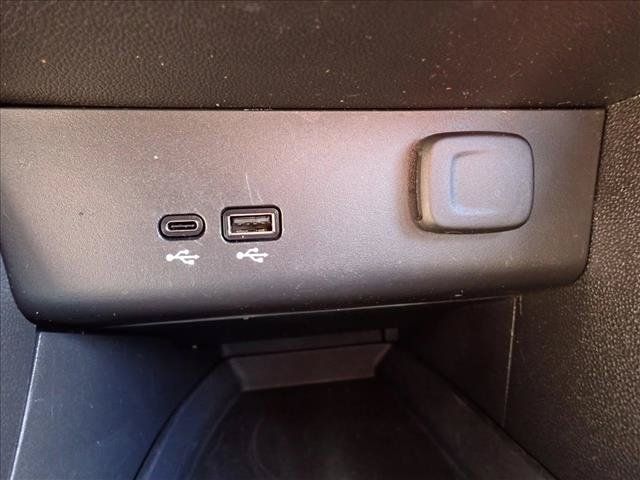 Used 2024 Buick Encore GX Preferred w/ Comfort Package FWD image 22