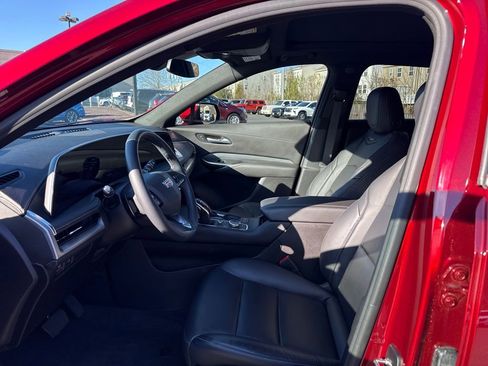 Certified 2024 Cadillac XT4 Premium Luxury w/ Cold Weather Package image 3