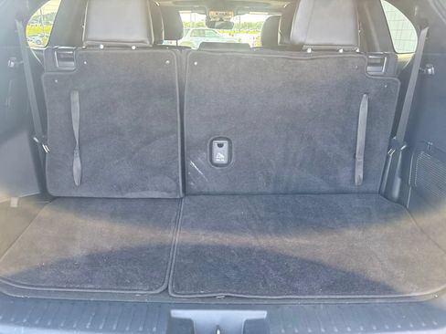 Used 2024 Toyota Highlander XSE FWD image 36