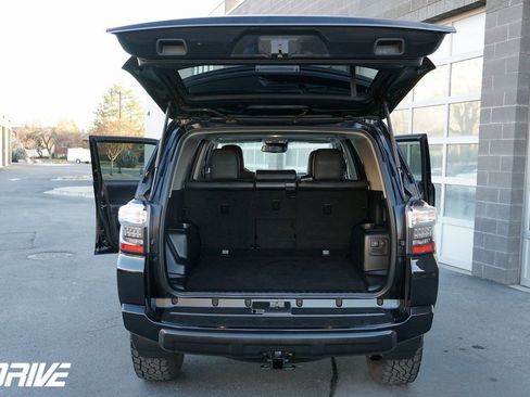 Used 2022 Toyota 4Runner TRD Off-Road Premium w/ Moonroof Package image 39