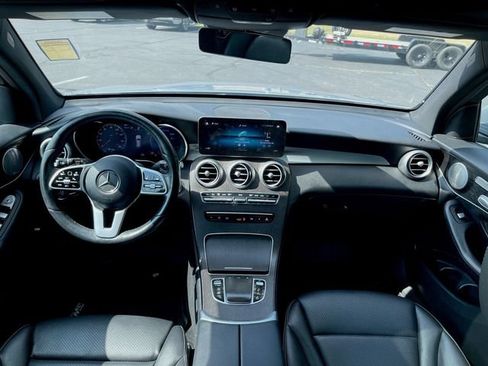 Used 2021 Mercedes-Benz GLC 300 4MATIC image 21