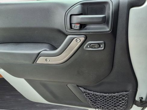 Used 2012 Jeep Wrangler Sport AWD/4WD image 15