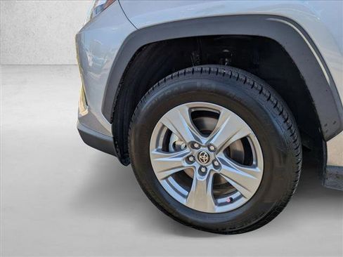 Used 2022 Toyota RAV4 XLE image 24