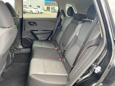 Used 2021 Nissan Rogue S image 16