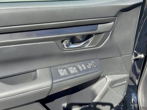 Used 2025 Honda CR-V LX image 15