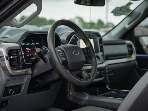 Used 2021 Ford F150 XLT AWD/4WD image 19