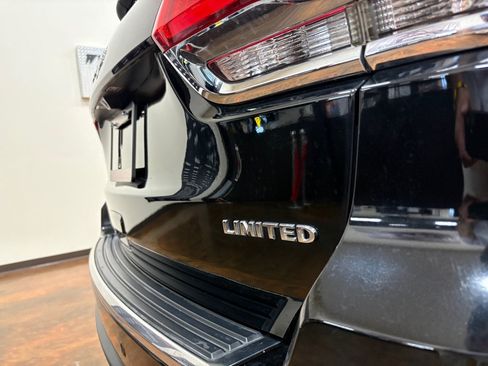 Used 2019 Jeep Grand Cherokee Limited w/ Luxury Group II RWD image 43