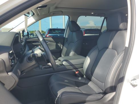 Used 2023 Honda Pilot Touring image 19