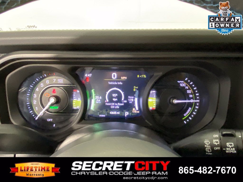 Used 2024 Jeep Wrangler Unlimited Rubicon 4xe w/ Technology Group AWD/4WD image 17