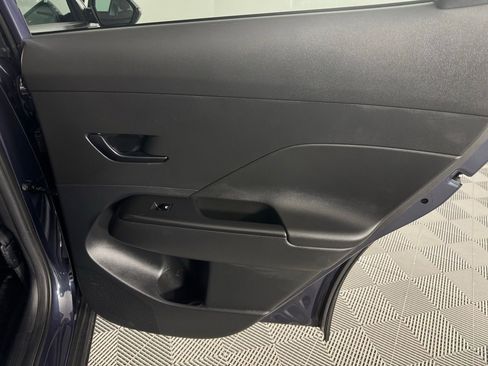 Used 2025 Hyundai Kona SEL image 25