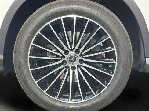 New 2027 Mercedes-Benz GLC 300 image 26