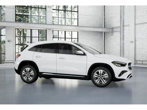 New 2026 Mercedes-Benz GLA 250 4MATIC image 13