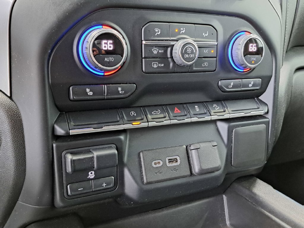 Used 2021 Chevrolet Silverado 1500 RST AWD/4WD image 17