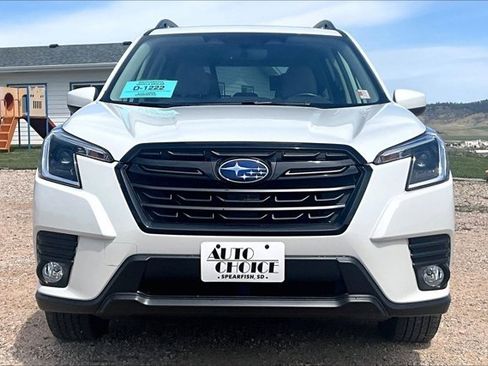Used 2023 Subaru Forester Premium AWD/4WD image 2