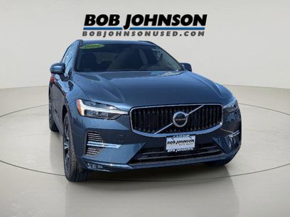 Used 2022 Volvo XC60 B5 Momentum w/ Climate Package