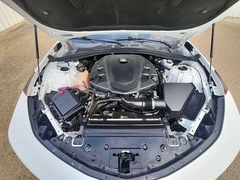 Used 2018 Chevrolet Camaro LT RWD image 30